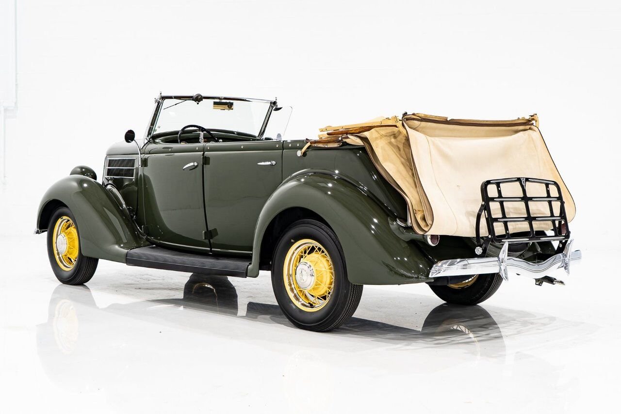 1936 Ford Model 48 Phaeton PRIX EN USD | Beautifully presented in original condition Green Montreal - photo #54