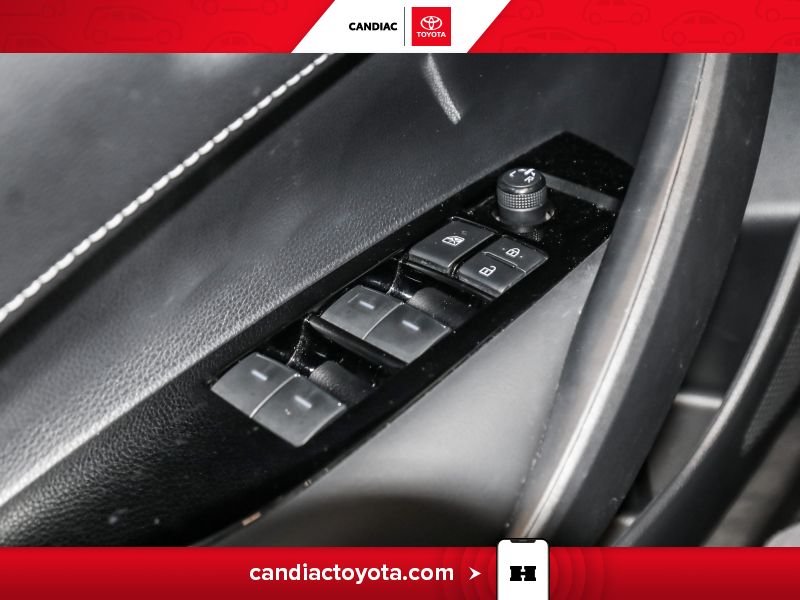 2022 Toyota Corolla Blue Saint-Eustache - photo #23