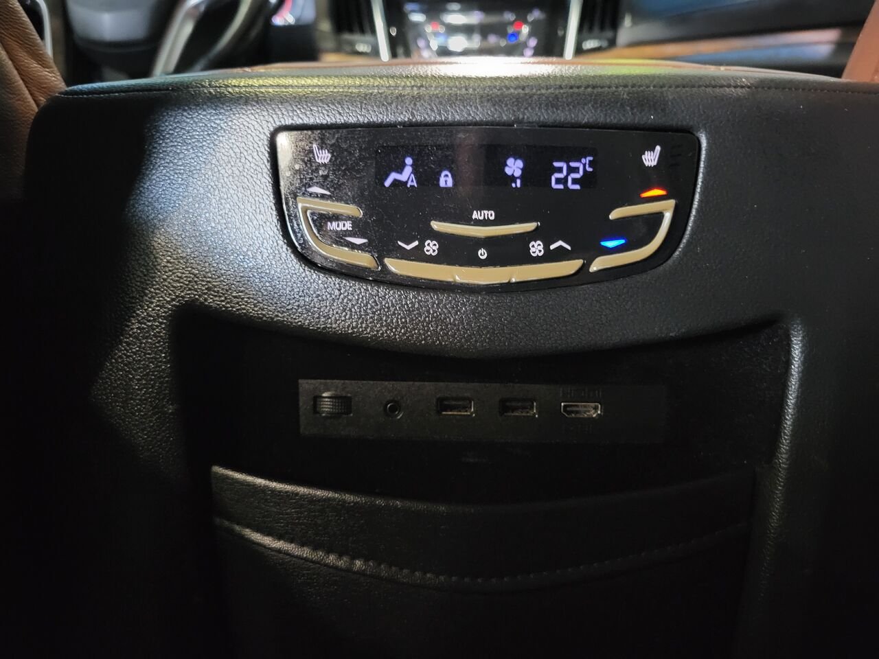 Cadillac Escalade 2019 Blanc Longueuil, - photo #22