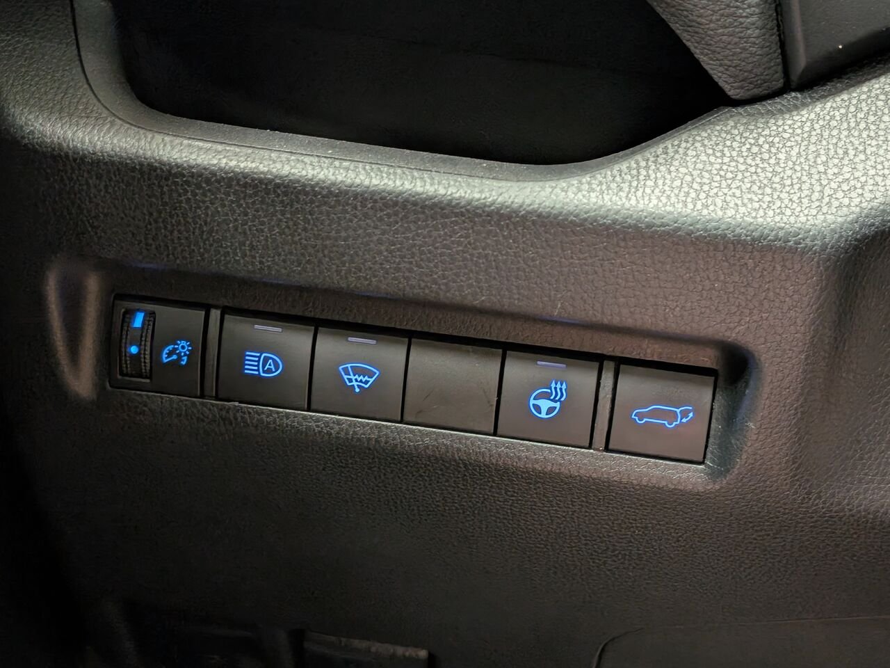 TOYOTA RAV4 AWD XLE 5486 km SEULEMENT Toit Ouvrant à voir!! 2022 Blanc Sherbrooke - photo #18