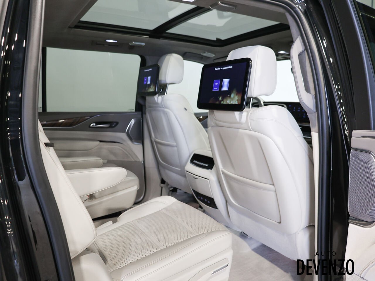 Cadillac Escalade ESV 2023 Noir Saint-Eustache - photo #8