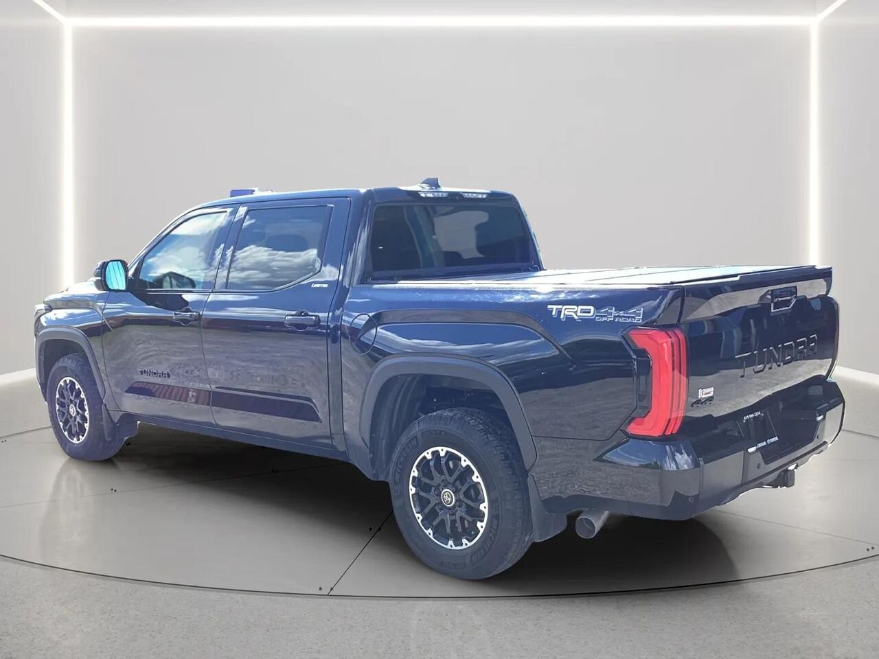 TOYOTA TUNDRA HYBRIDE CREWMAX LIMITED 2024 Noir Gatineau - photo #2