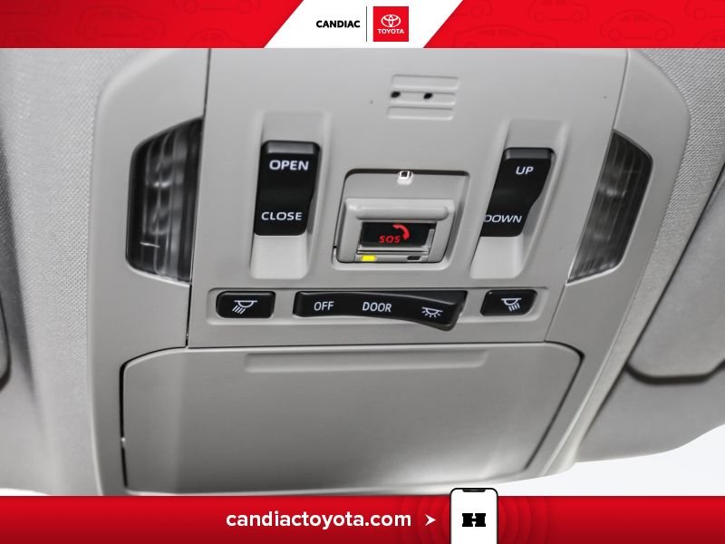 Toyota Highlander 2022 Bleu Blainville - photo #29