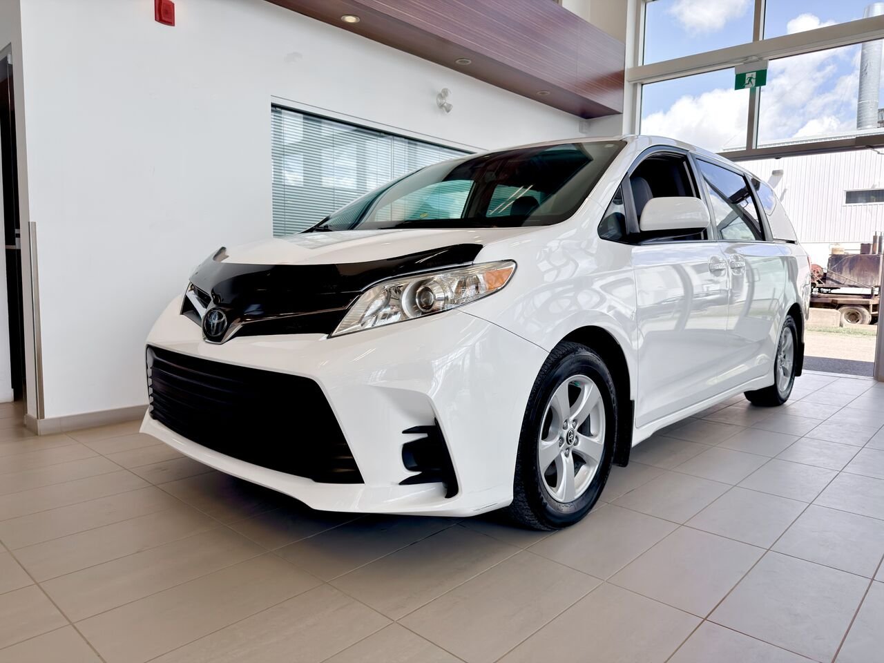 Toyota Sienna 2020 Blanc Notre-Dame-des-Prairies - photo #3