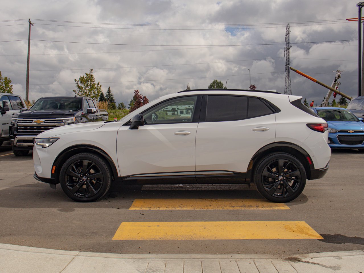2022 Buick Envision AWD 4dr Essence White Sherwood Park - photo #6