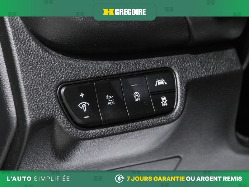 Kia Seltos 821104 | SX Turbo AUTO A/C CUIR TOIT NAV MAGS CAM RECUL BLE 2023 Blanc Laval - photo #17