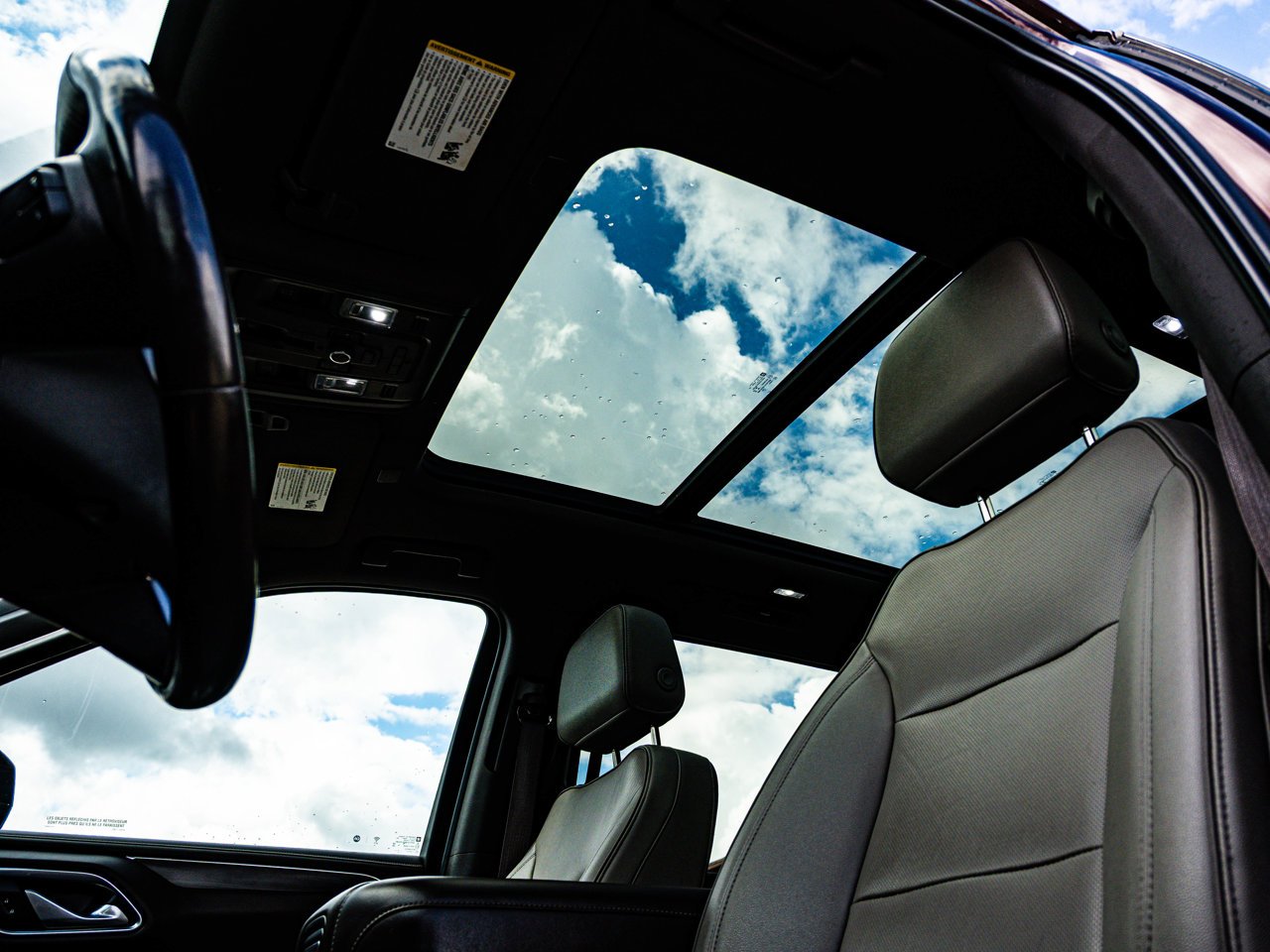 2022 GMC Yukon XL 4WD 4dr SLT Red Sherwood Park - photo #15