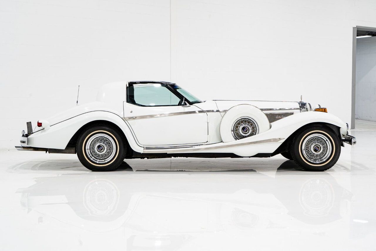 1981 Phillips Motor Car Berlina Coupe Only 1 of 78 produced. Very rare | PRIX EN USD White Montreal - photo #24