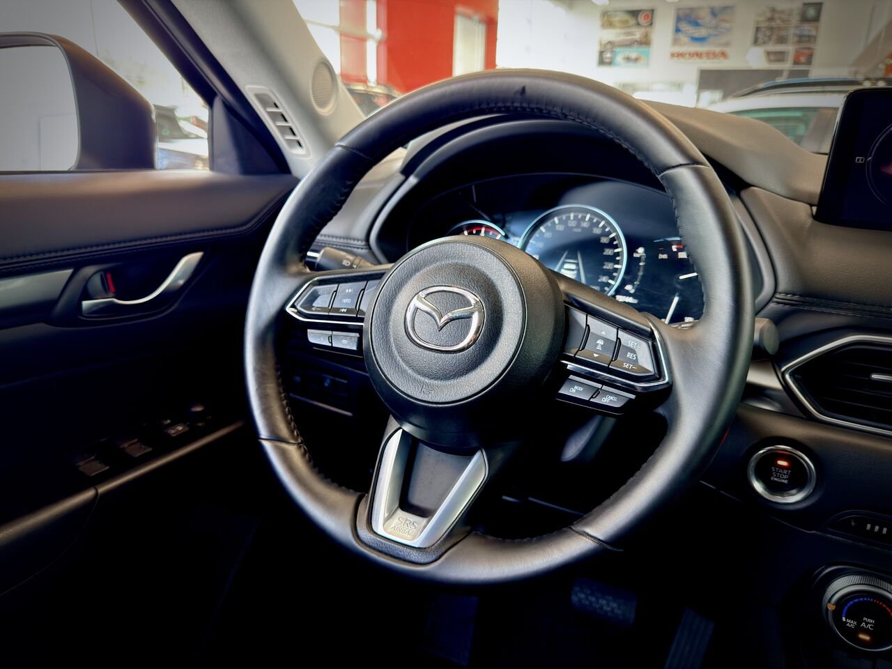 Mazda CX-5 2023 Gris Notre-Dame-des-Prairies - photo #22