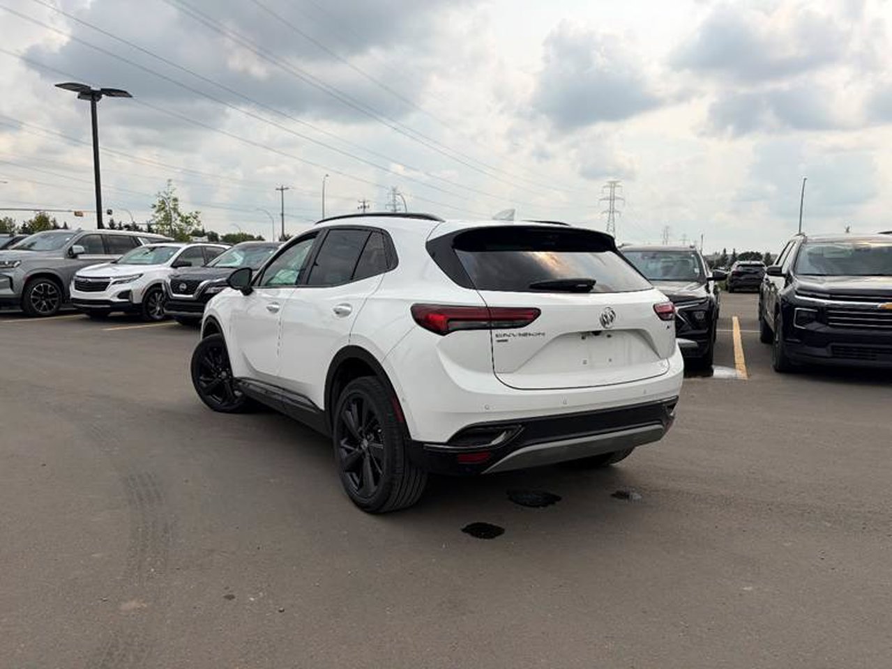 2022 Buick Envision AWD 4dr Essence White Sherwood Park - photo #3