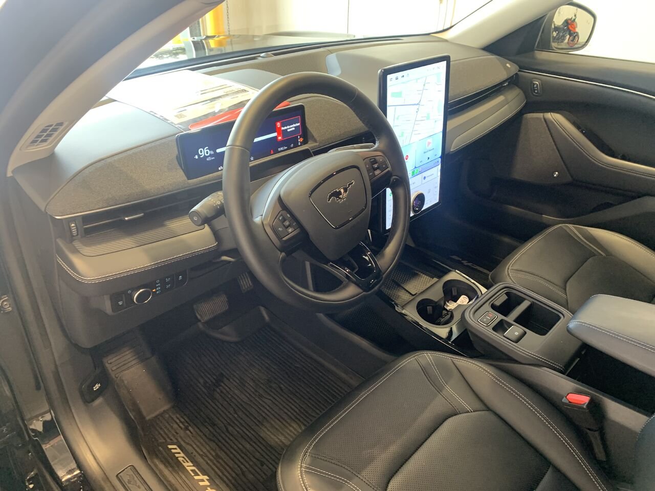 2025 Ford Mustang Mach-E MACH-E PREMUIM AWD Black Châteauguay - photo #22