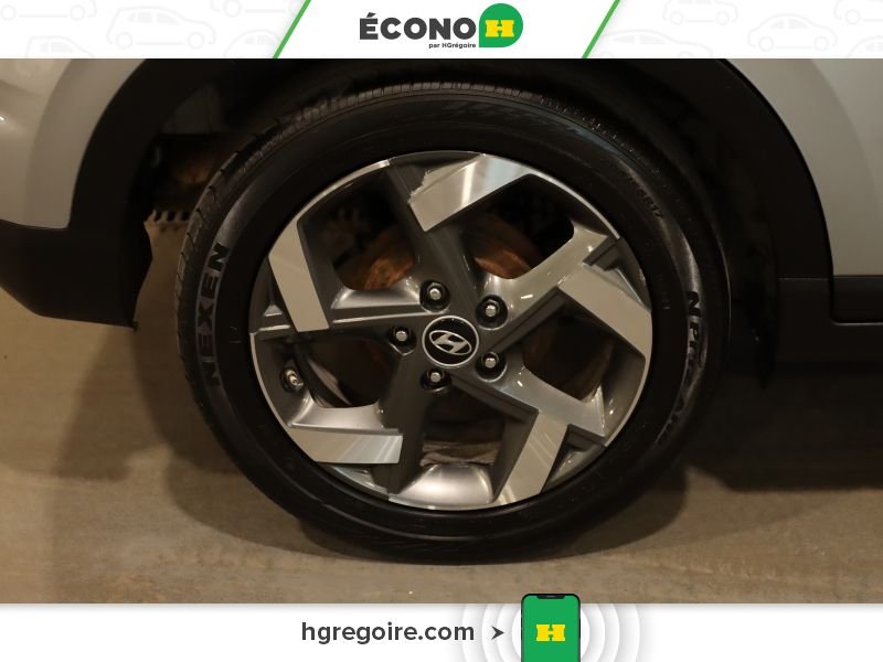 2021 Hyundai Venue Silver Saint-Eustache - photo #9