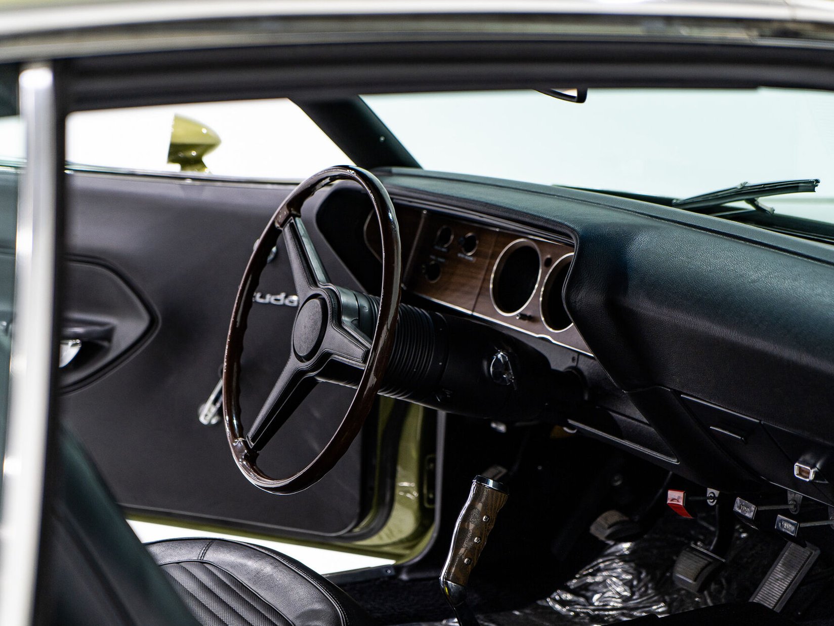Plymouth HEMI Cuda *PRICE IN USD* | 1 Of 3 Used By Chrysler Of France Racing Division 1970 Vert Kirkland - photo #66