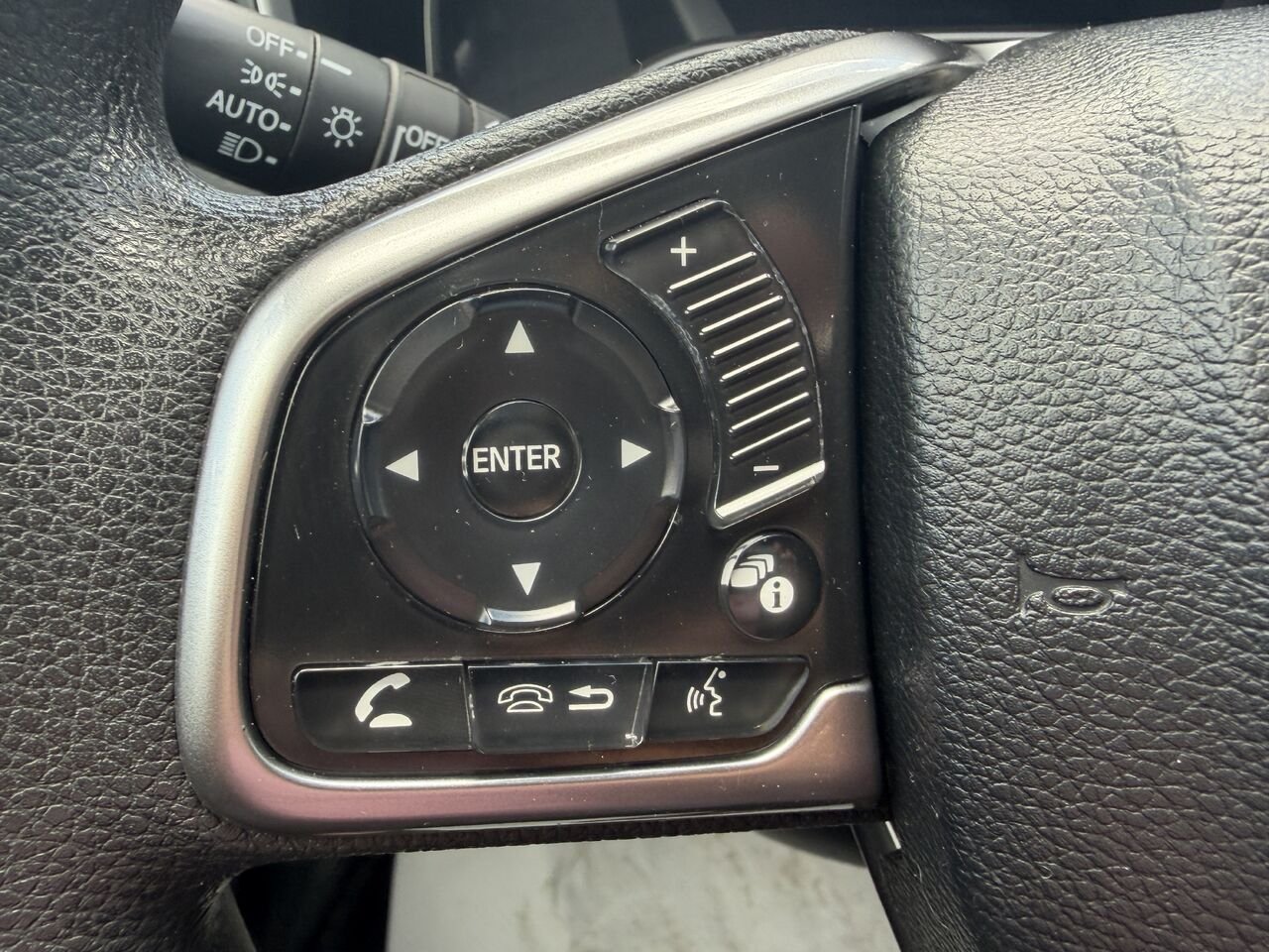 2017 Honda CR-V Black Ste-Marie - photo #14
