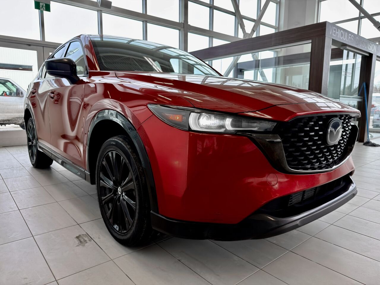 2022 Mazda CX-5 Red Notre-Dame-des-Prairies - photo #6