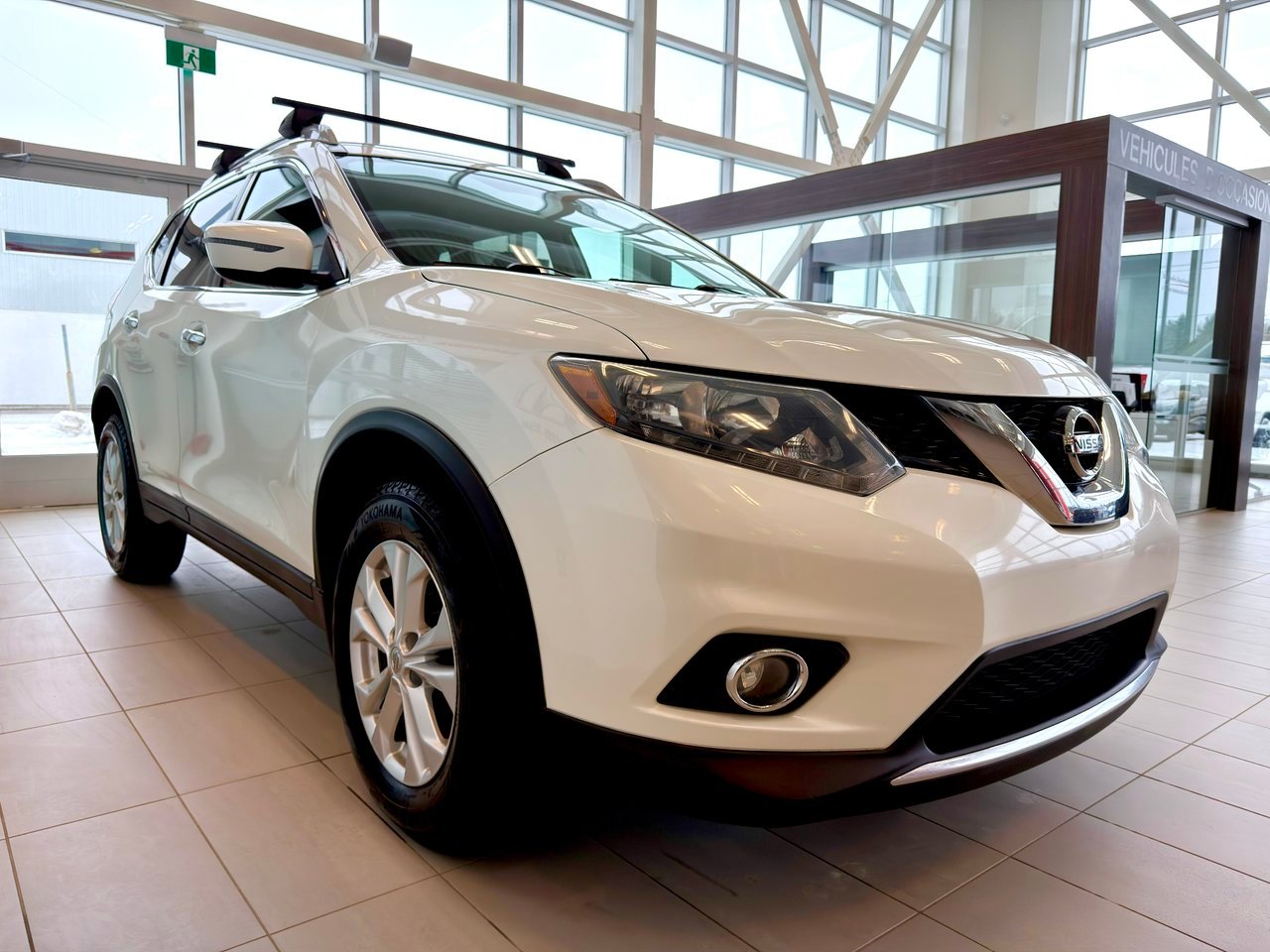 2016 Nissan Rogue White Notre-Dame-des-Prairies - photo #5