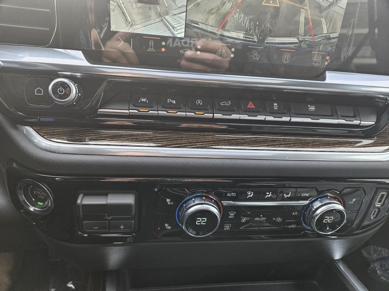 GMC Sierra 1500 Elevation cabine multiplace 4RM 157 po 2026 NOIR ONYX Thetford Mines - photo #14