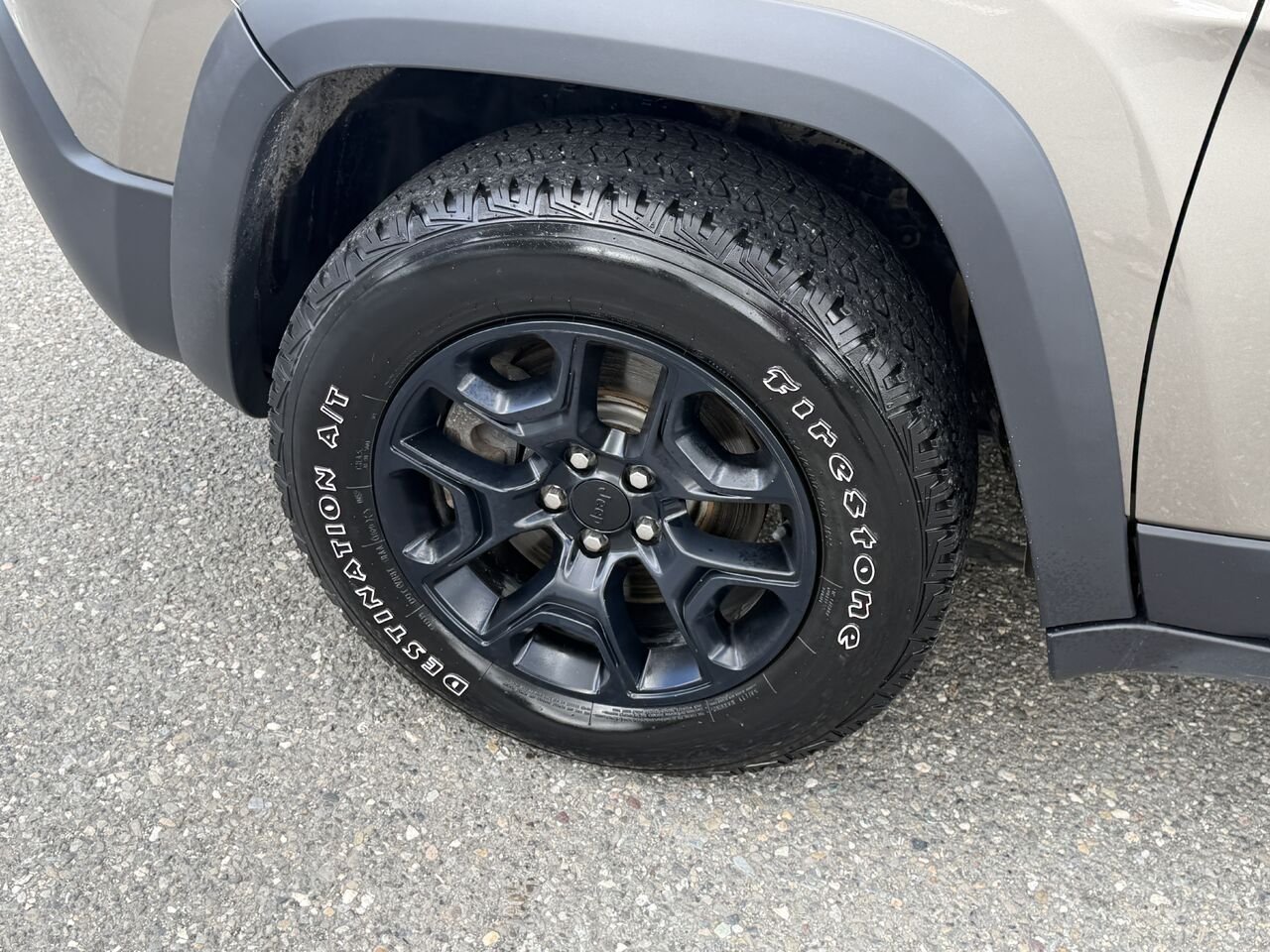 2021 Jeep Cherokee Beige Ste-Marie - photo #7