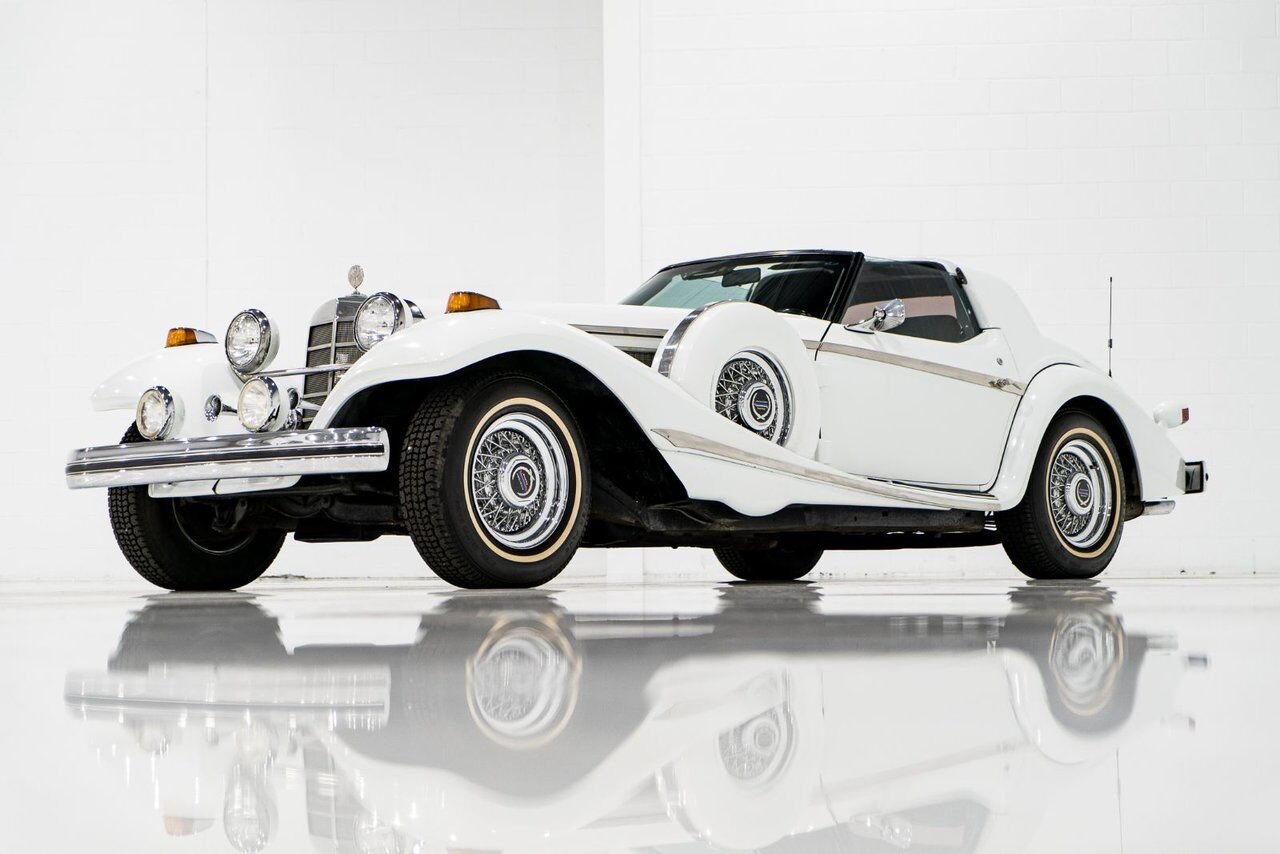1981 Phillips Motor Car Berlina Coupe Only 1 of 78 produced. Very rare | PRIX EN USD White Montreal - photo #27