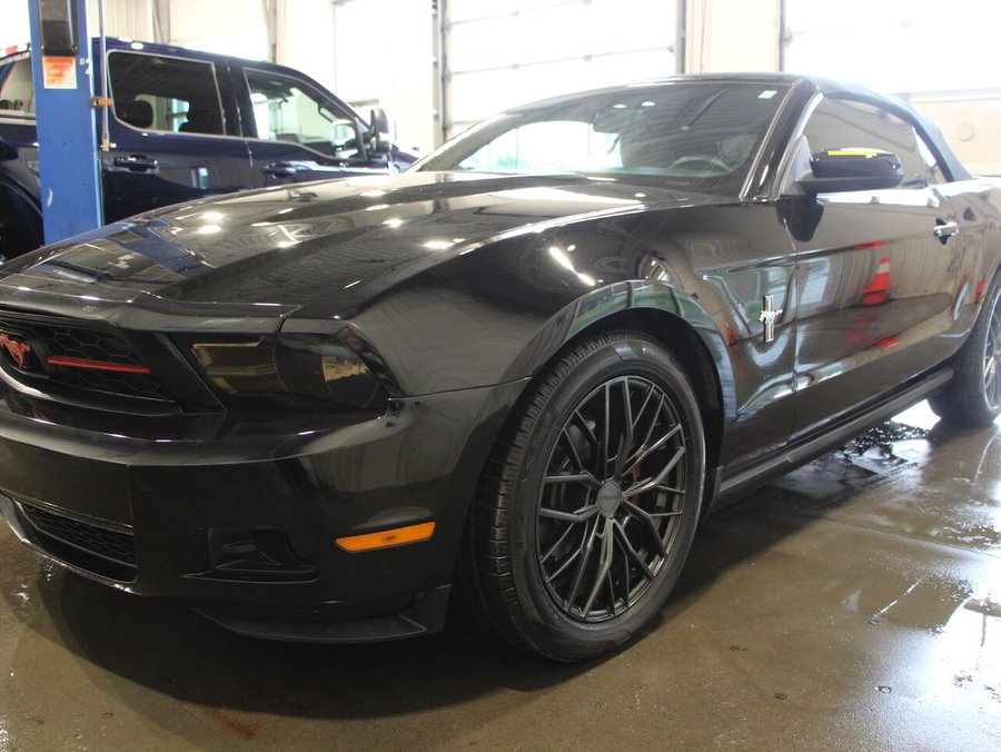 Ford Mustang 2010 2010 Noir