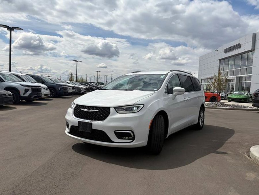 2022 Chrysler Pacifica 2022 White