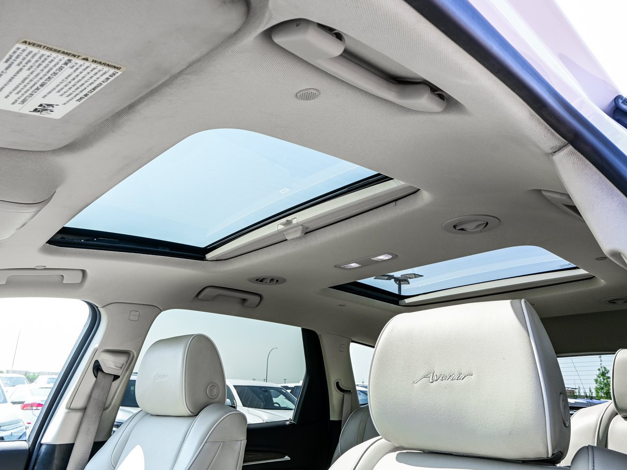 2022 Buick Enclave AWD 4dr Avenir White Sherwood Park - photo #15