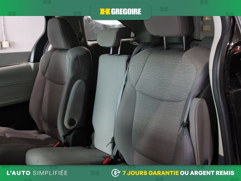 Toyota Sienna 2023 Noir Saint-Eustache - photo #22