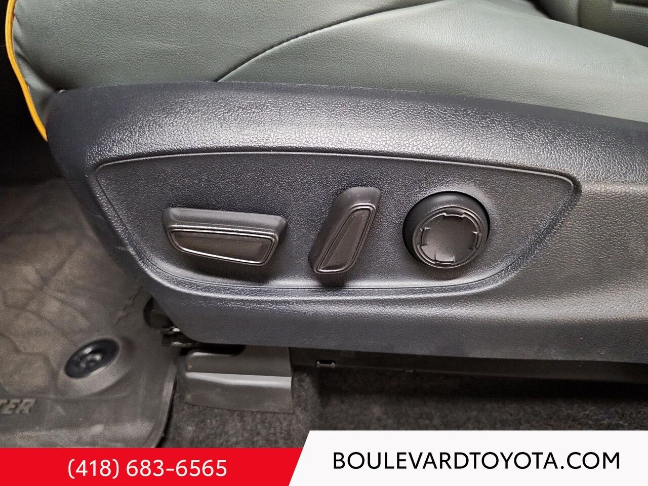 Toyota Tacoma 99588A-69 | GROUPE TRAILHUNTER 2025 Gris Québec - photo #12