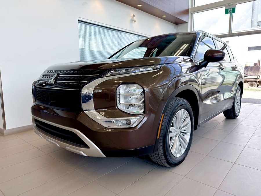 2024 Mitsubishi Outlander 2024 Bronze