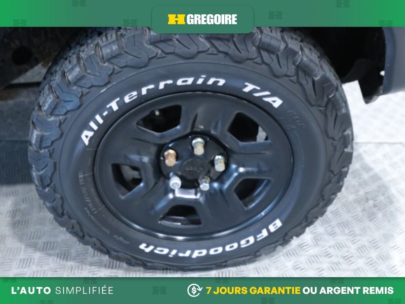 Jeep Wrangler 2019 Jaune Blainville - photo #20