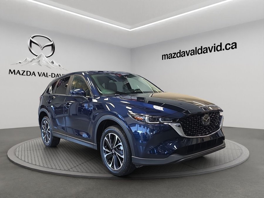 2025 Mazda CX-5 Gs, awd, Toit ouvrant, volant et rétroviseurs chauffants, hayon électrique Deep Crystal Blue Mica