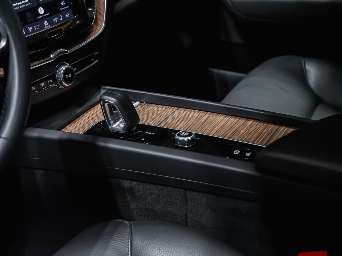 2023 Volvo XC60 B6 PLUS DARK CLIMATE Blue Montreal - photo #7