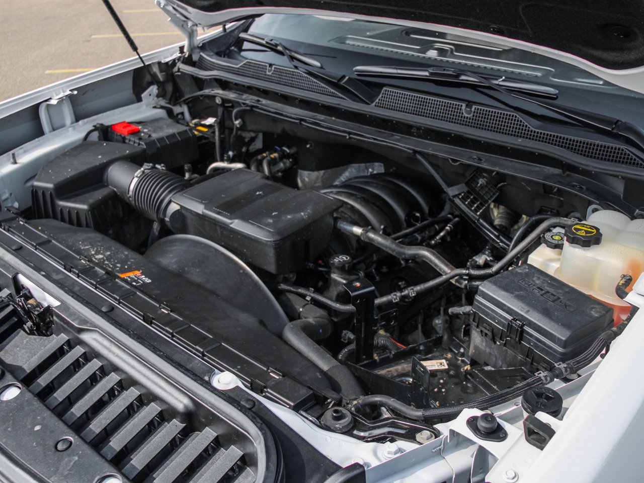 2024 Chevrolet Silverado 2500HD 4WD Crew Cab 159 Custom White Sherwood Park - photo #13