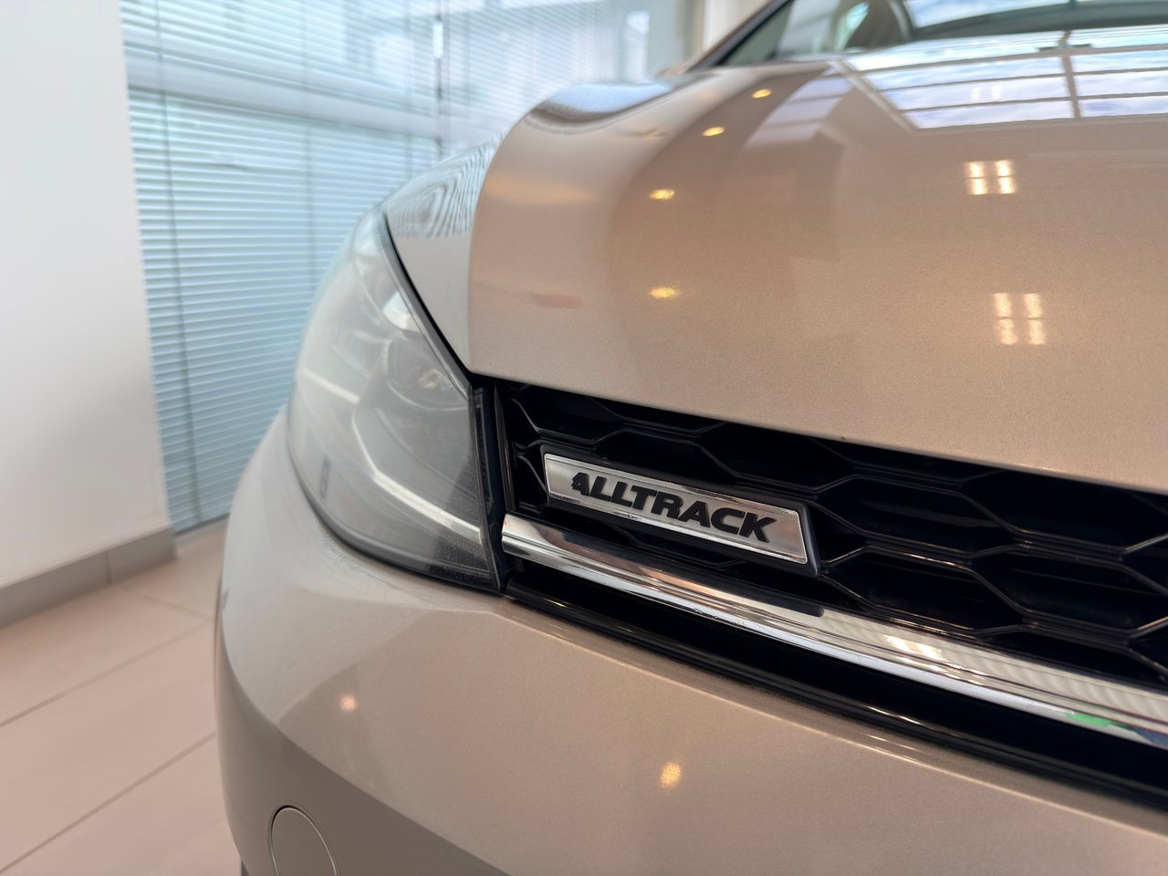 2019 Volkswagen Golf Alltrack Silver Notre-Dame-des-Prairies - photo #2