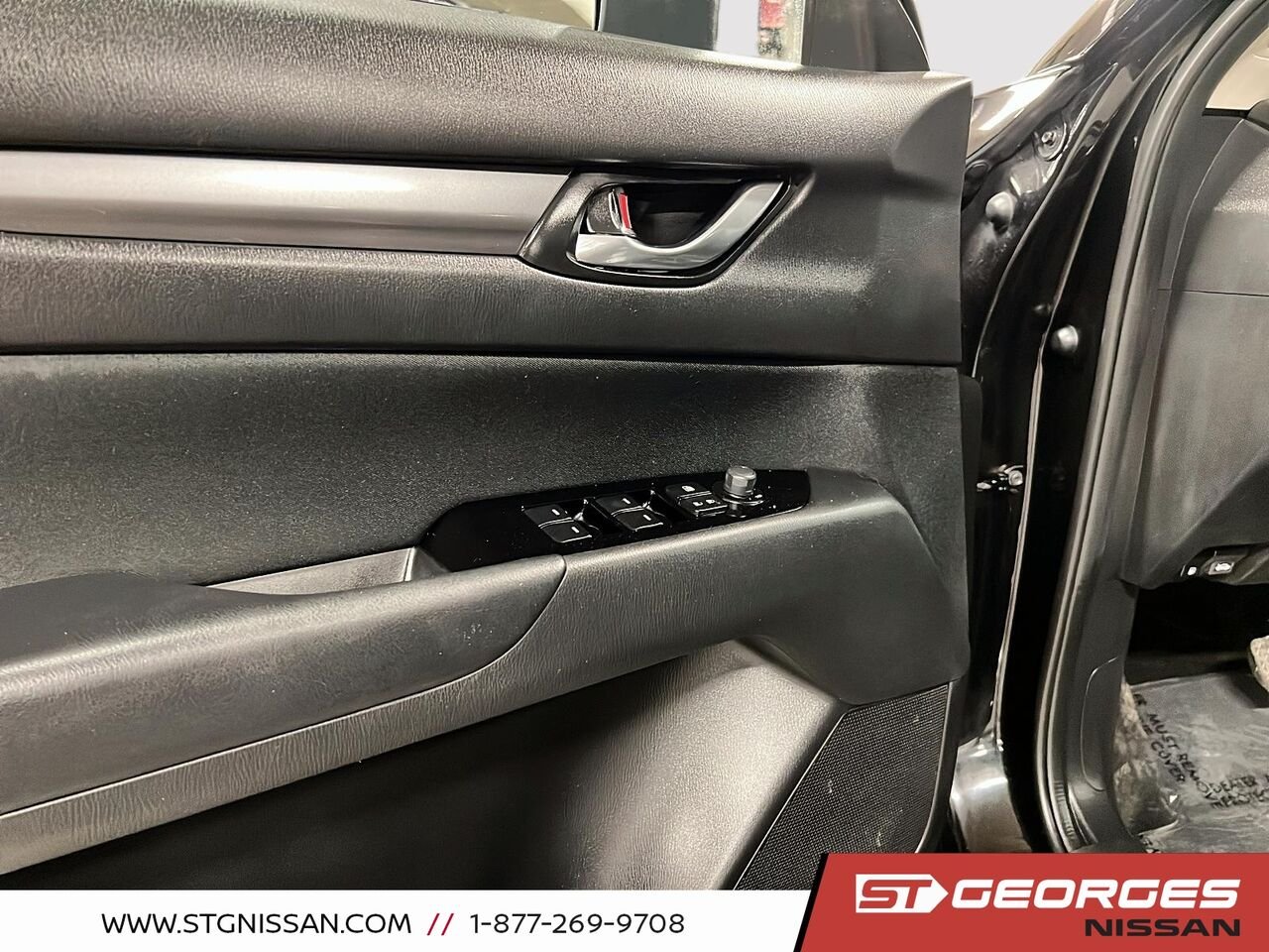 2022 Mazda CX-5 Black Saint-Georges - photo #10