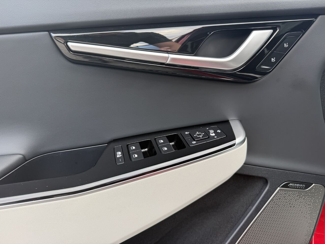 2024 Kia EV6 GT-Line AWD Red Laval - photo #24