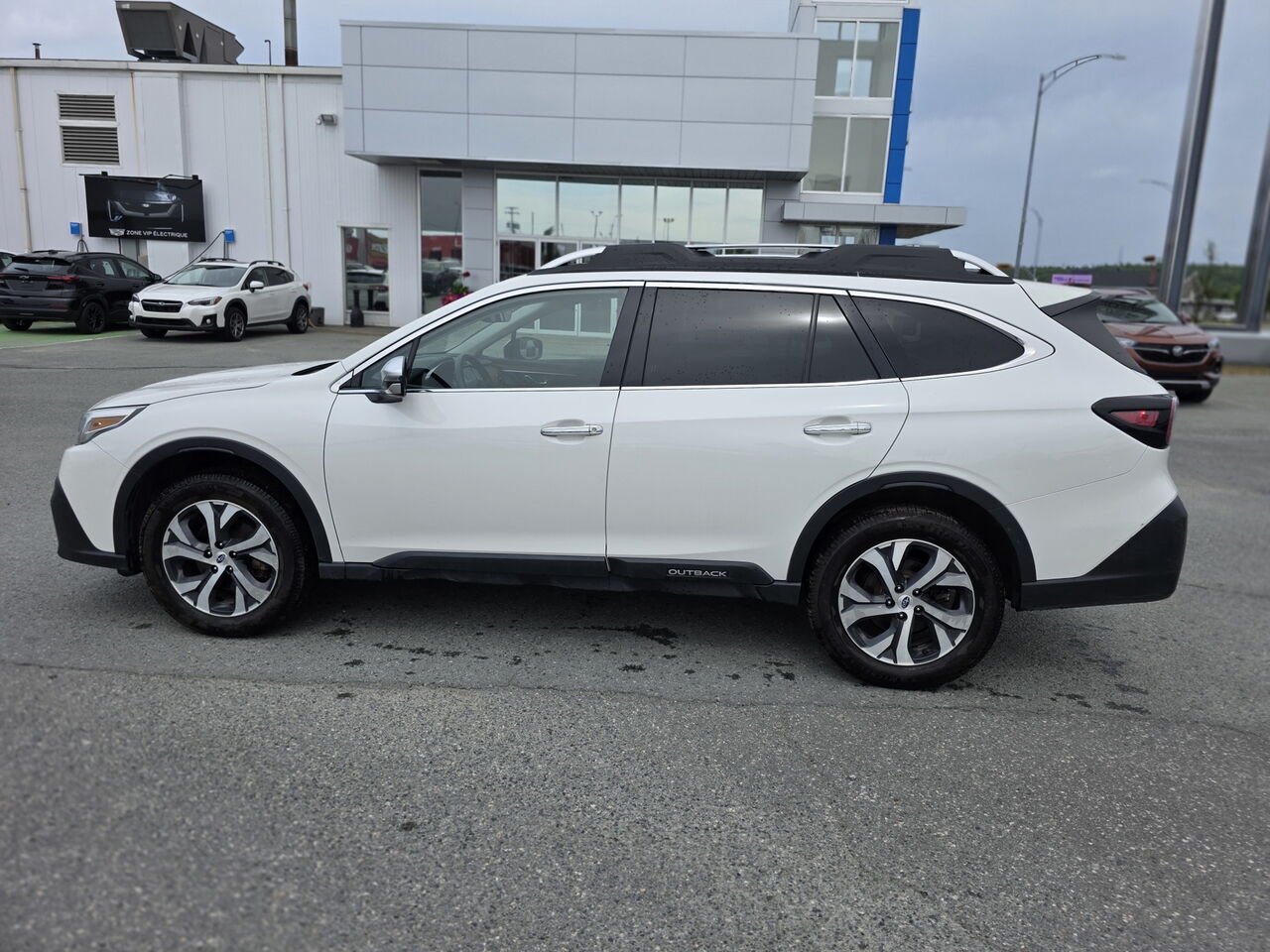 2022 Subaru Outback Premier XT White Rouyn-Noranda - photo #25