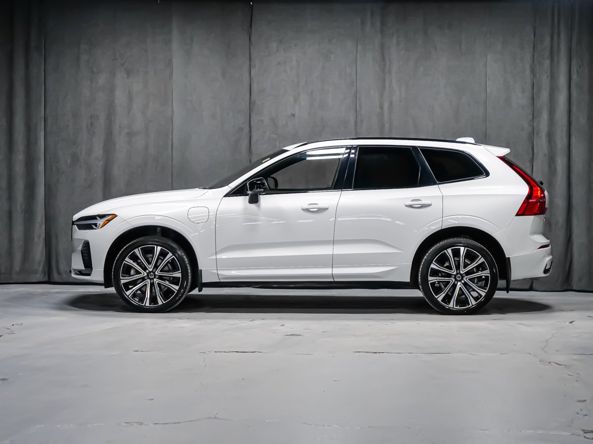 2022 Volvo XC60 Recharge T8 R-DESIGN CLIMATE BOWERS AIR SUSPENSION White Montreal - photo #4