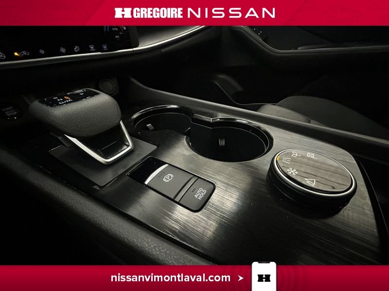 Nissan Rogue 2024 Blanc Laval - photo #22