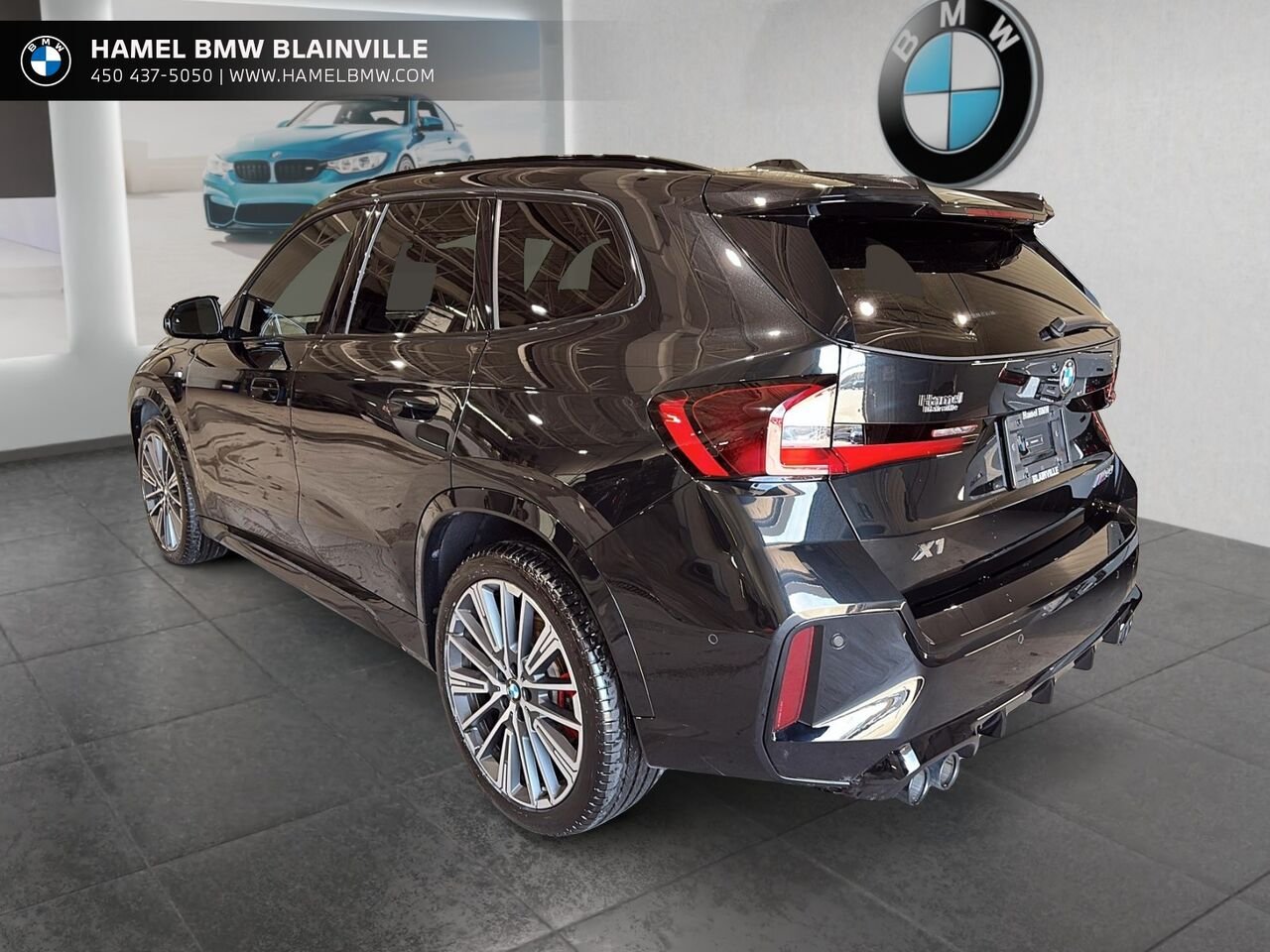 BMW X1 M35i xDrive véhicule d'activités sportives 2024 Noir Blainville - photo #3