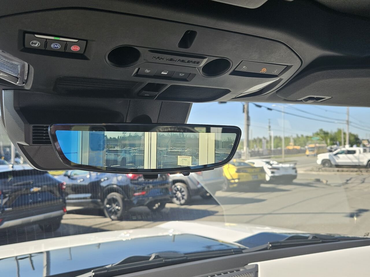 GMC HUMMER EV VUS 3X e4RM 4 portes 2024 Blanc Thetford Mines - photo #12