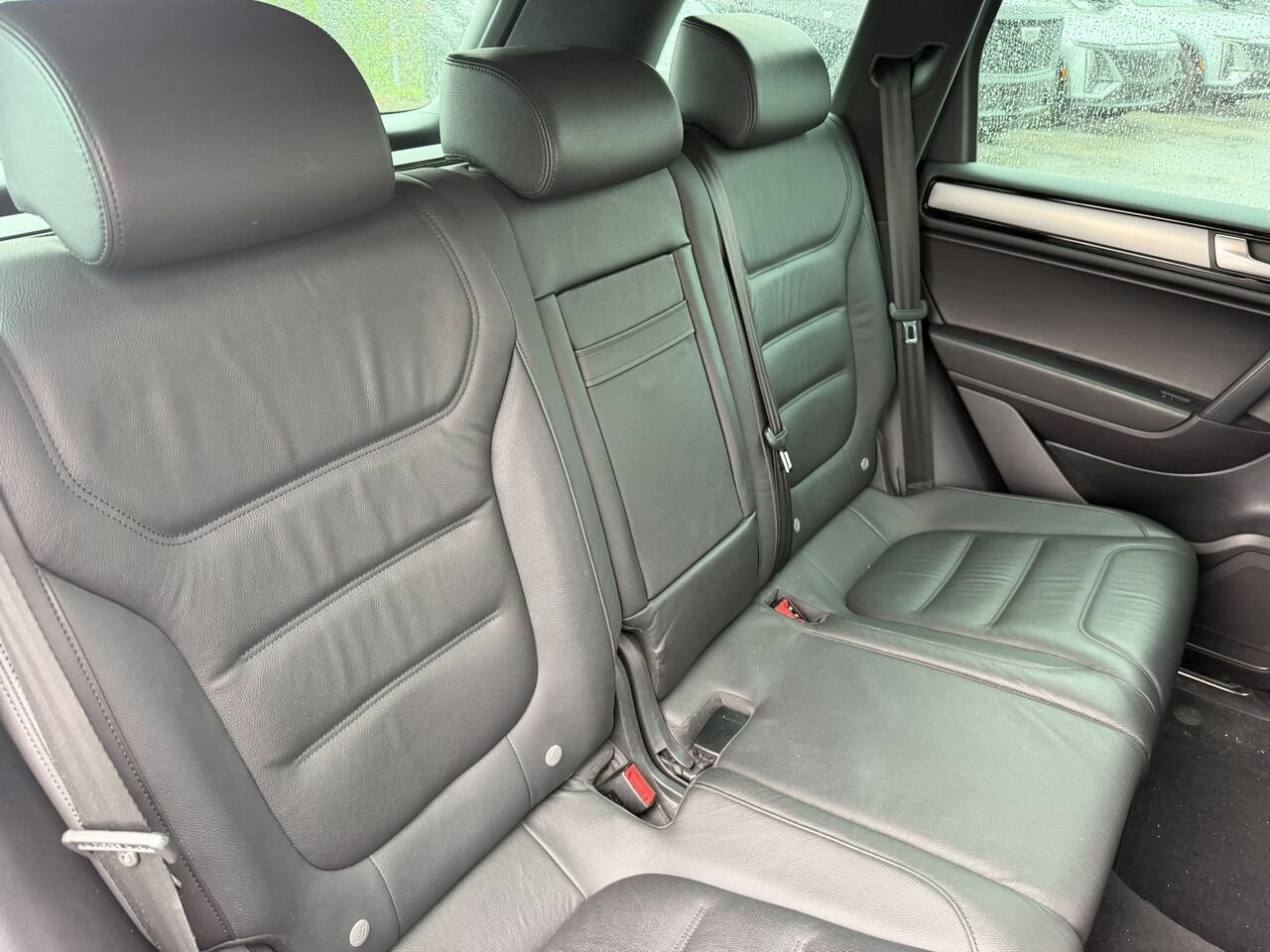 2014 Volkswagen Touareg TDI R-LINE Black Laval - photo #11
