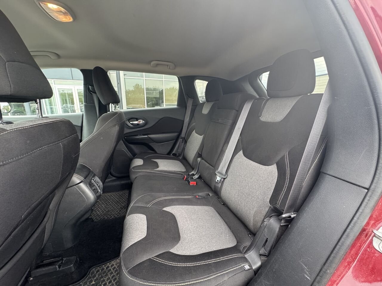 2014 Jeep Cherokee North 4x4 Red Granby - photo #11