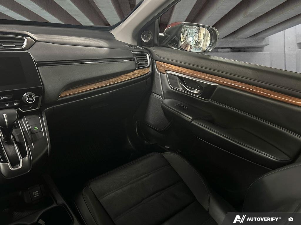 2019 Honda CR-V 2601781A | Touring Red Edmonton - photo #24