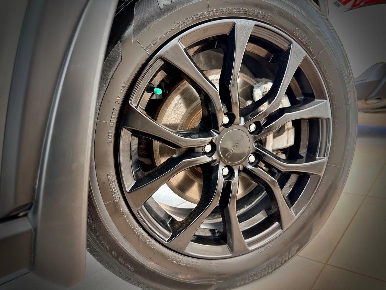 2025 Honda HR-V Silver Notre-Dame-des-Prairies - photo #15