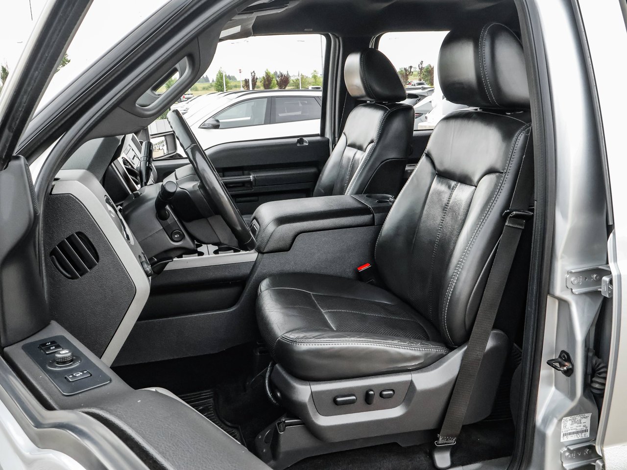 2011 Ford Super Duty F-350 4WD Crew Cab 156 Lariat Grey Sherwood Park - photo #12