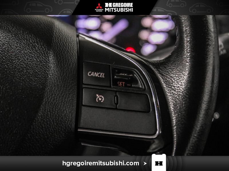 2020 Mitsubishi Outlander Grey Laval - photo #17