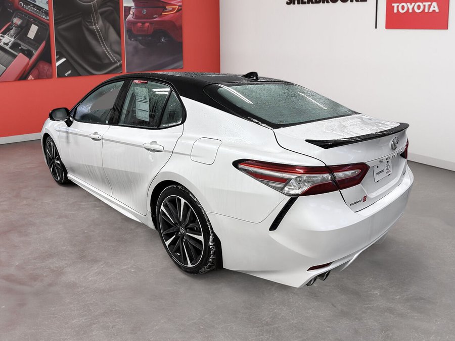2020 Toyota Camry 2020 Wind Chill Pearl with Black Roof