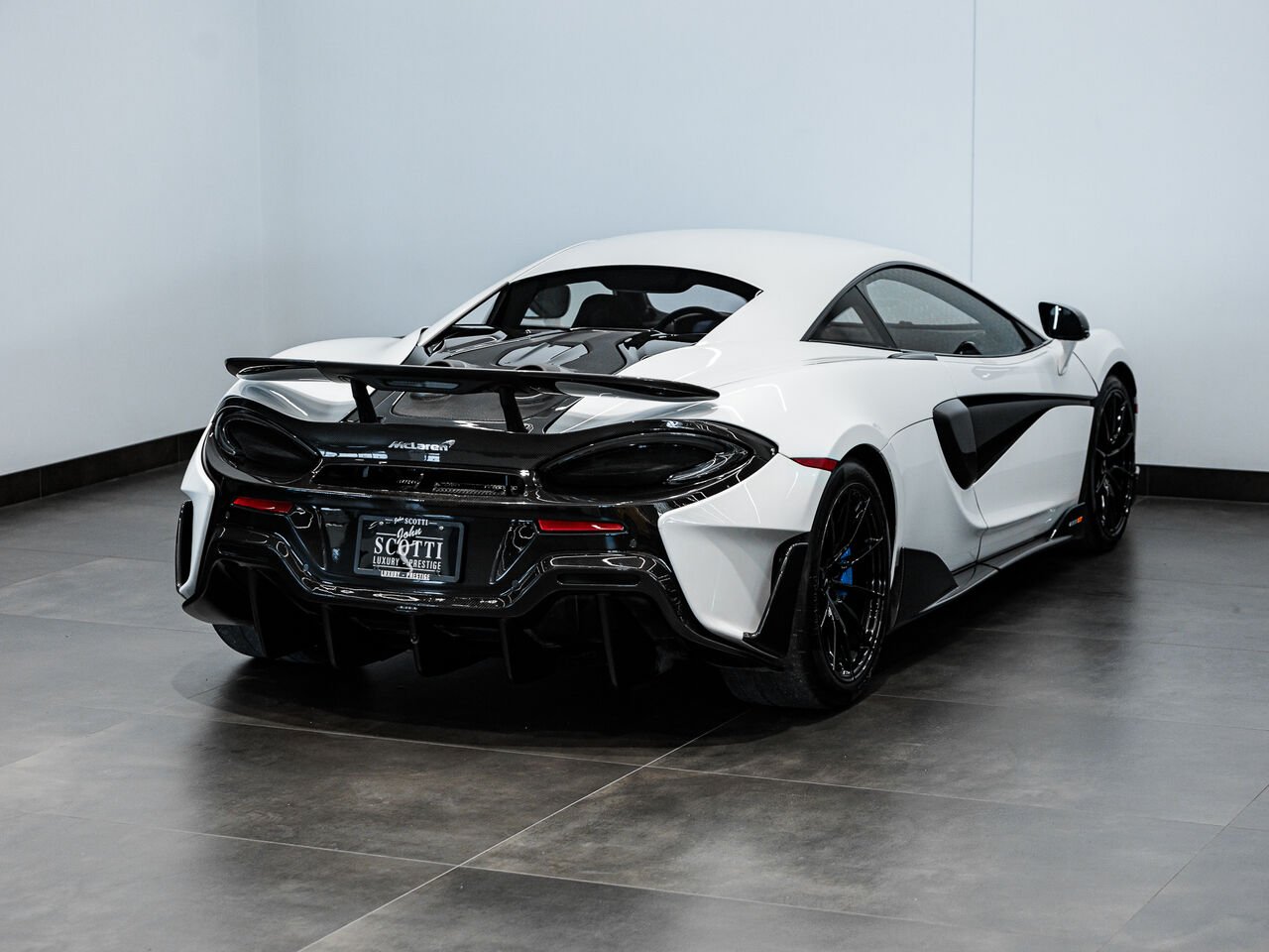 2019 McLaren 600LT *NO LUXURY TAX* White Kirkland - photo #5