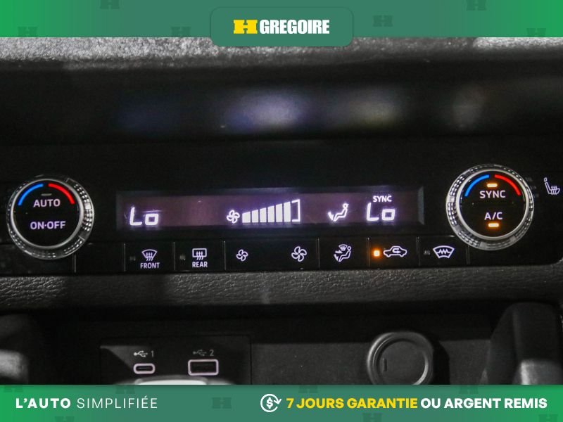 2023 Mitsubishi Outlander Black Laval - photo #22